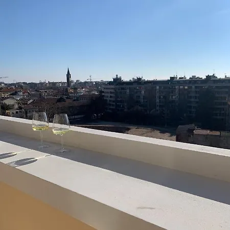 Apartman Conca9, Luxury Attic With Jacuzzi In Navigli